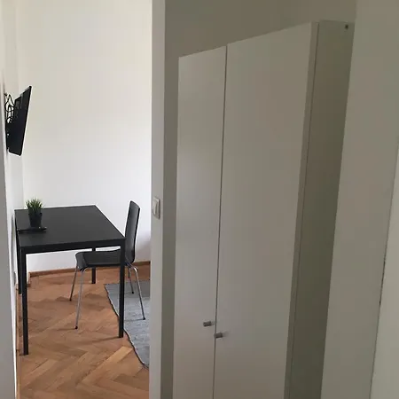 P63 Center Pensjonat *